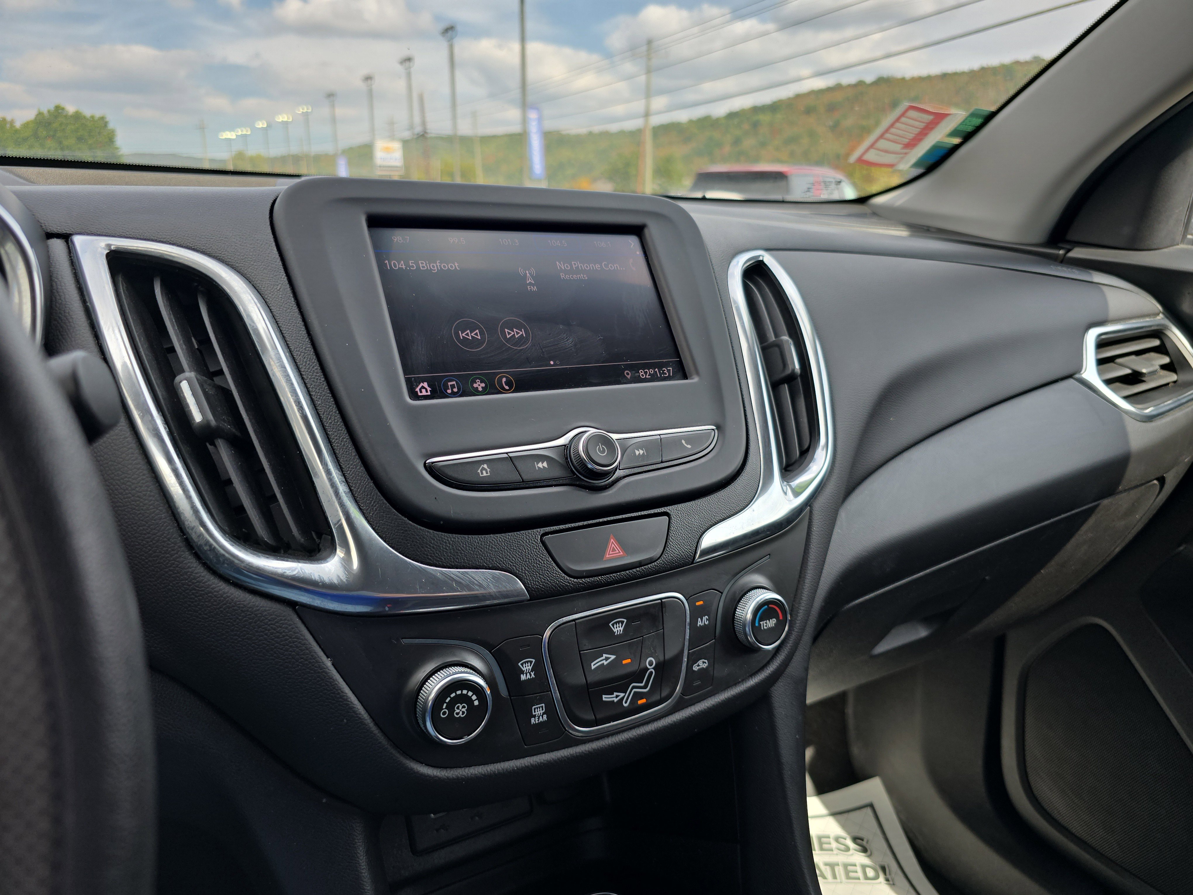 Used 2021 Chevrolet Equinox LT w/ LPO, Cargo Package image 23