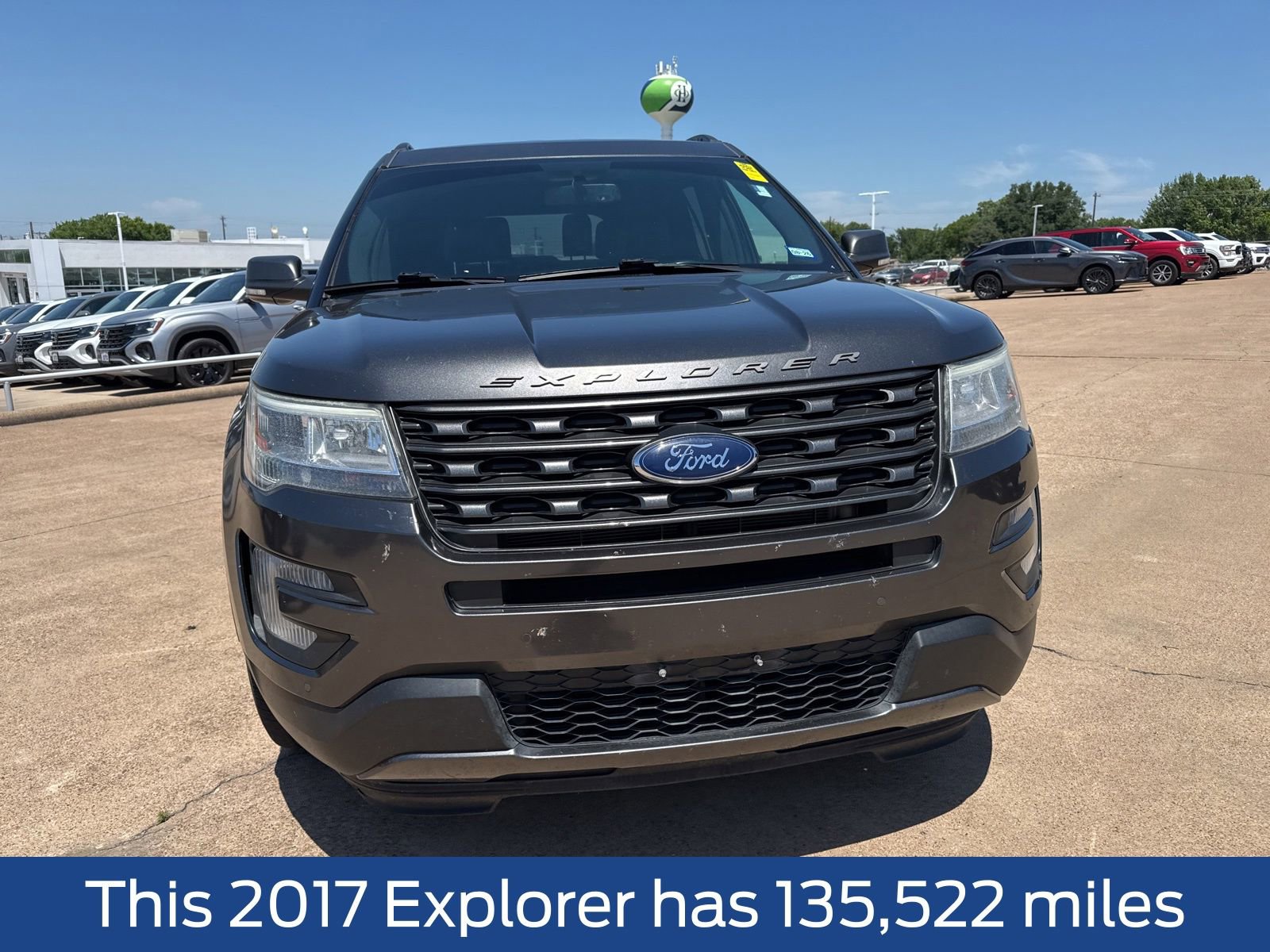Used 2017 Ford Explorer XLT w/ Equipment Group 202A FWD image 2