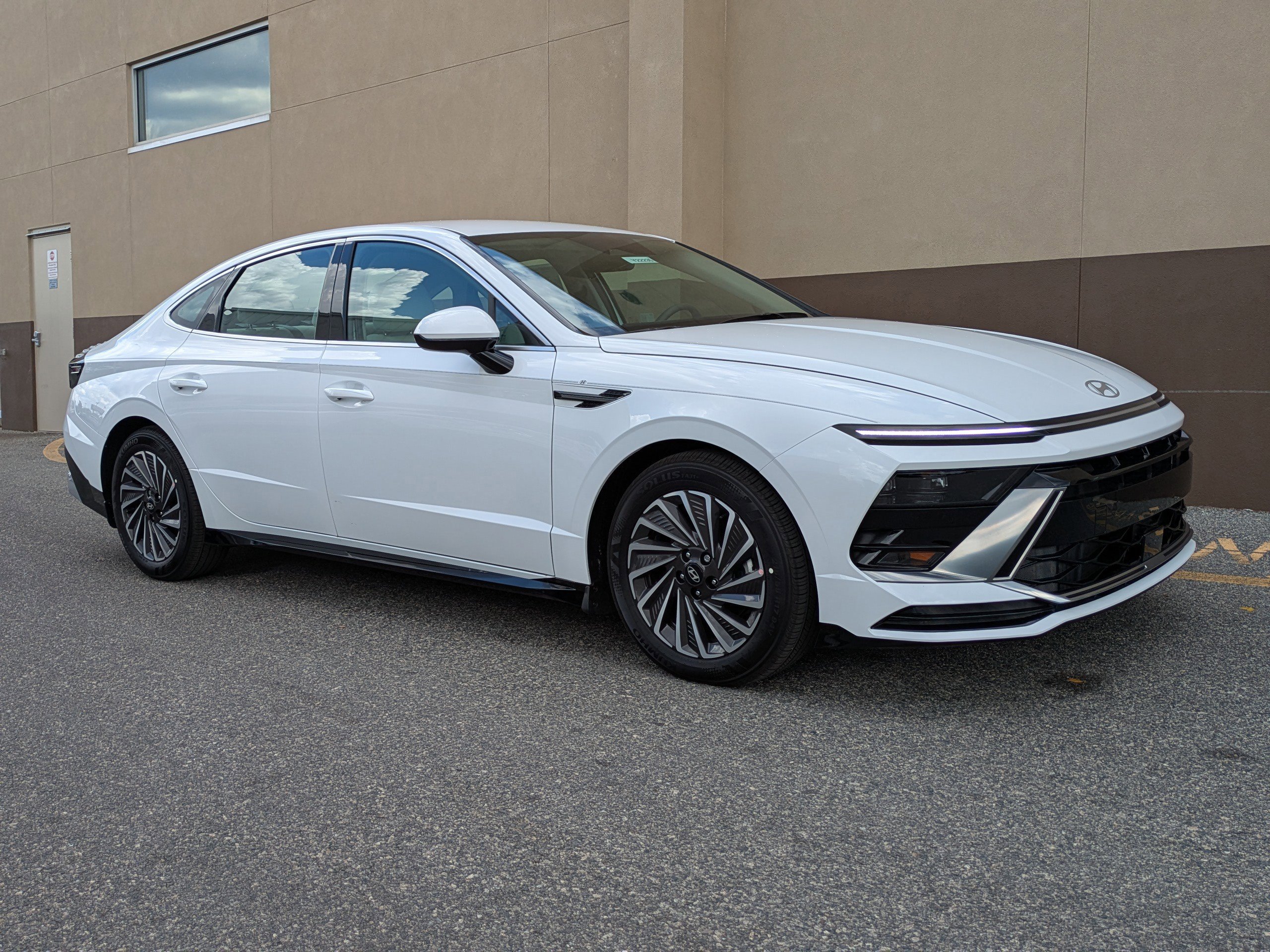 New 2025 Hyundai Sonata SEL image 2