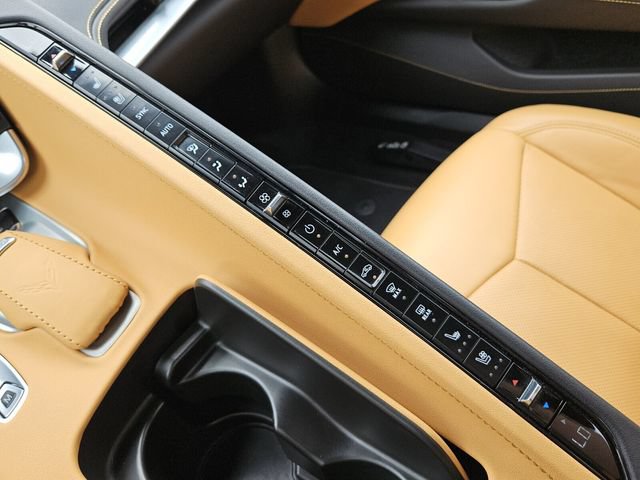 Used 2024 Chevrolet Corvette Stingray Preferred Conv w/ 2LT RWD image 13