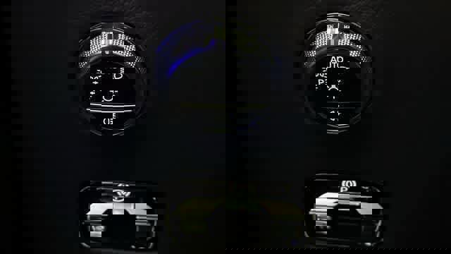 Used 2023 Mercedes-Benz GLC 300 4MATIC image 17