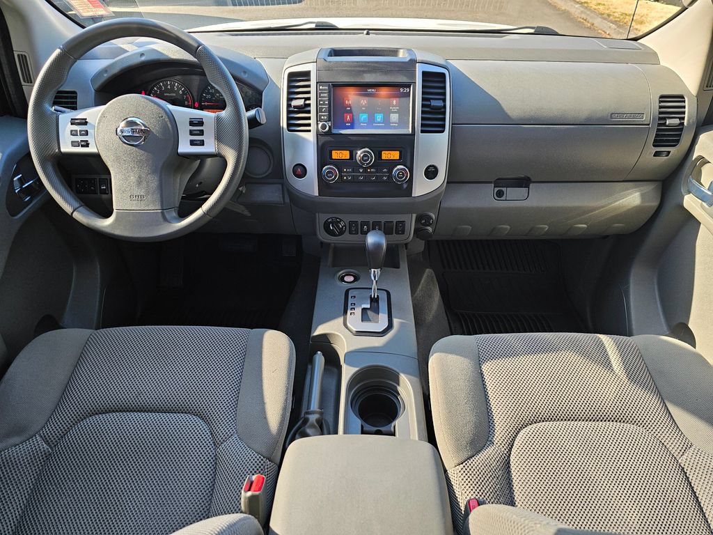 Used 2021 Nissan Frontier SV w/ Midnight Edition Floor Mats AWD/4WD image 9