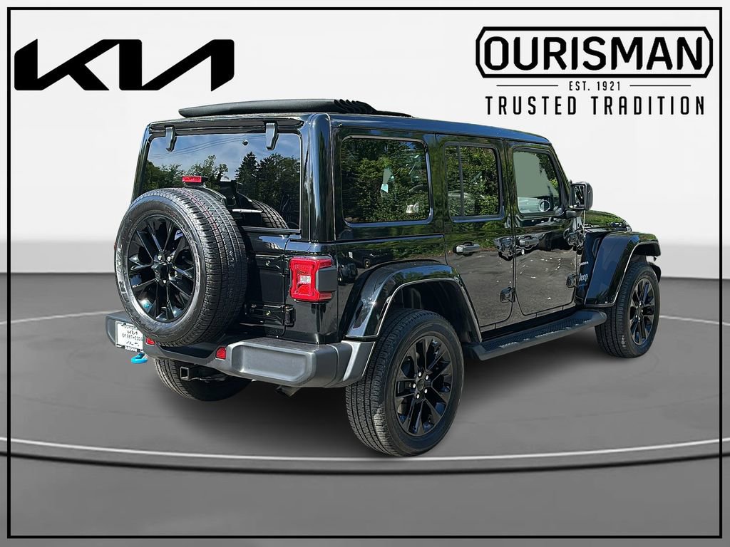 Used 2023 Jeep Wrangler Unlimited Sahara w/ Cold Weather Group AWD/4WD image 4