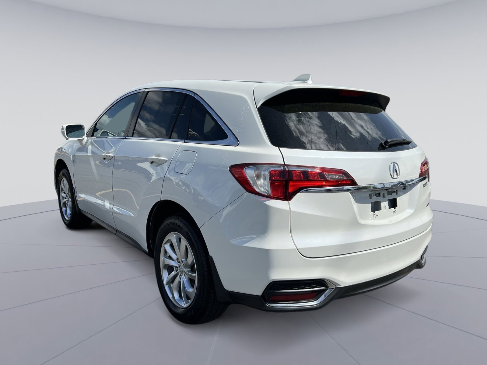 Used 2018 Acura RDX AWD w/ Technology Package image 3