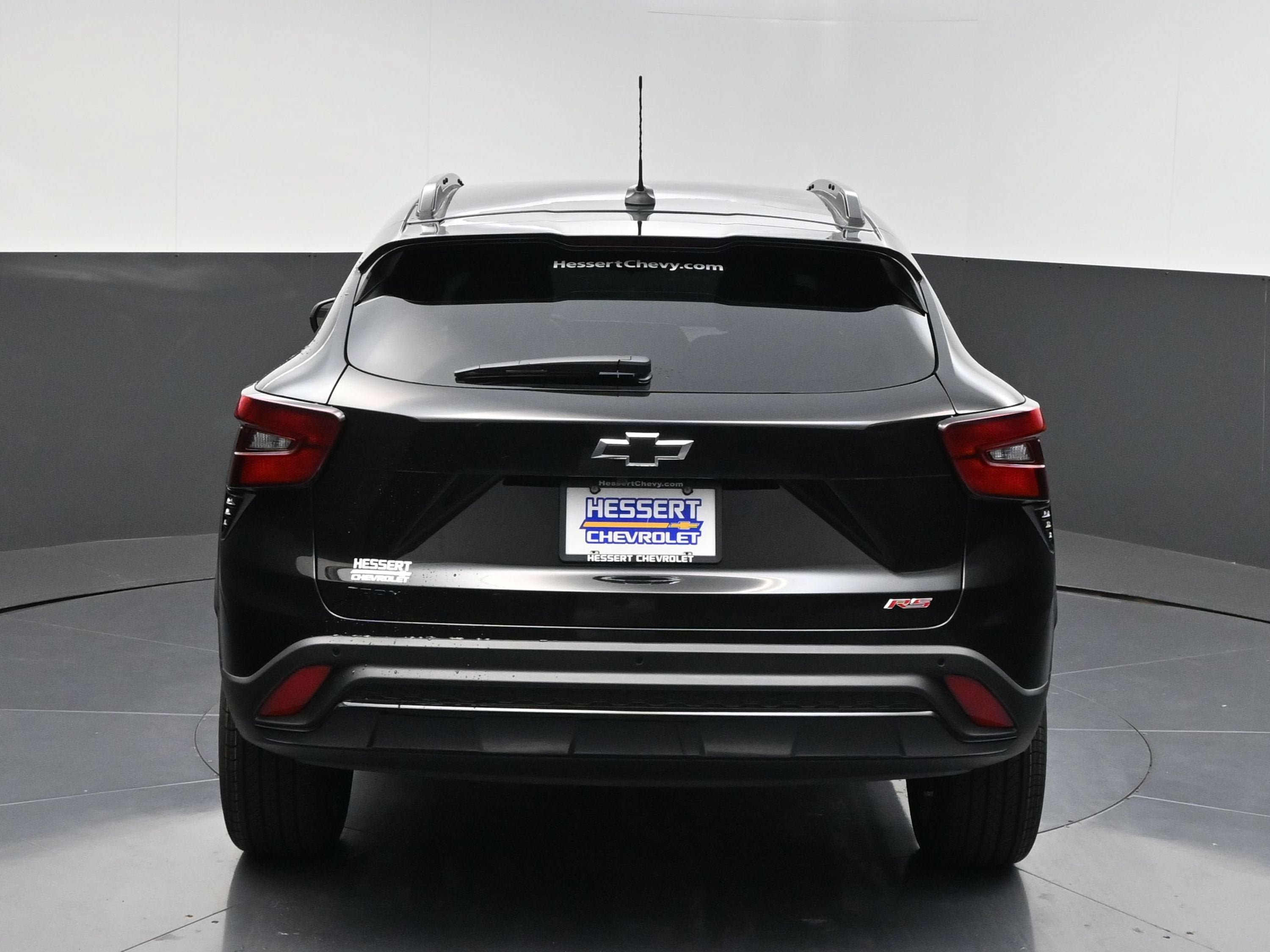 New 2026 Chevrolet Trax RS w/ Sunroof Package FWD image 7