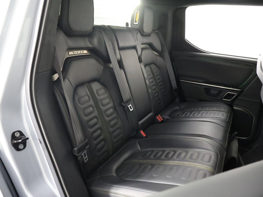 Used 2022 Rivian R1T Adventure image 34