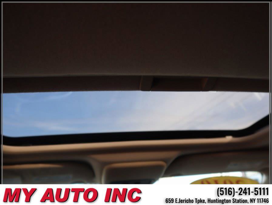 Used 2010 Ford Explorer XLT image 14