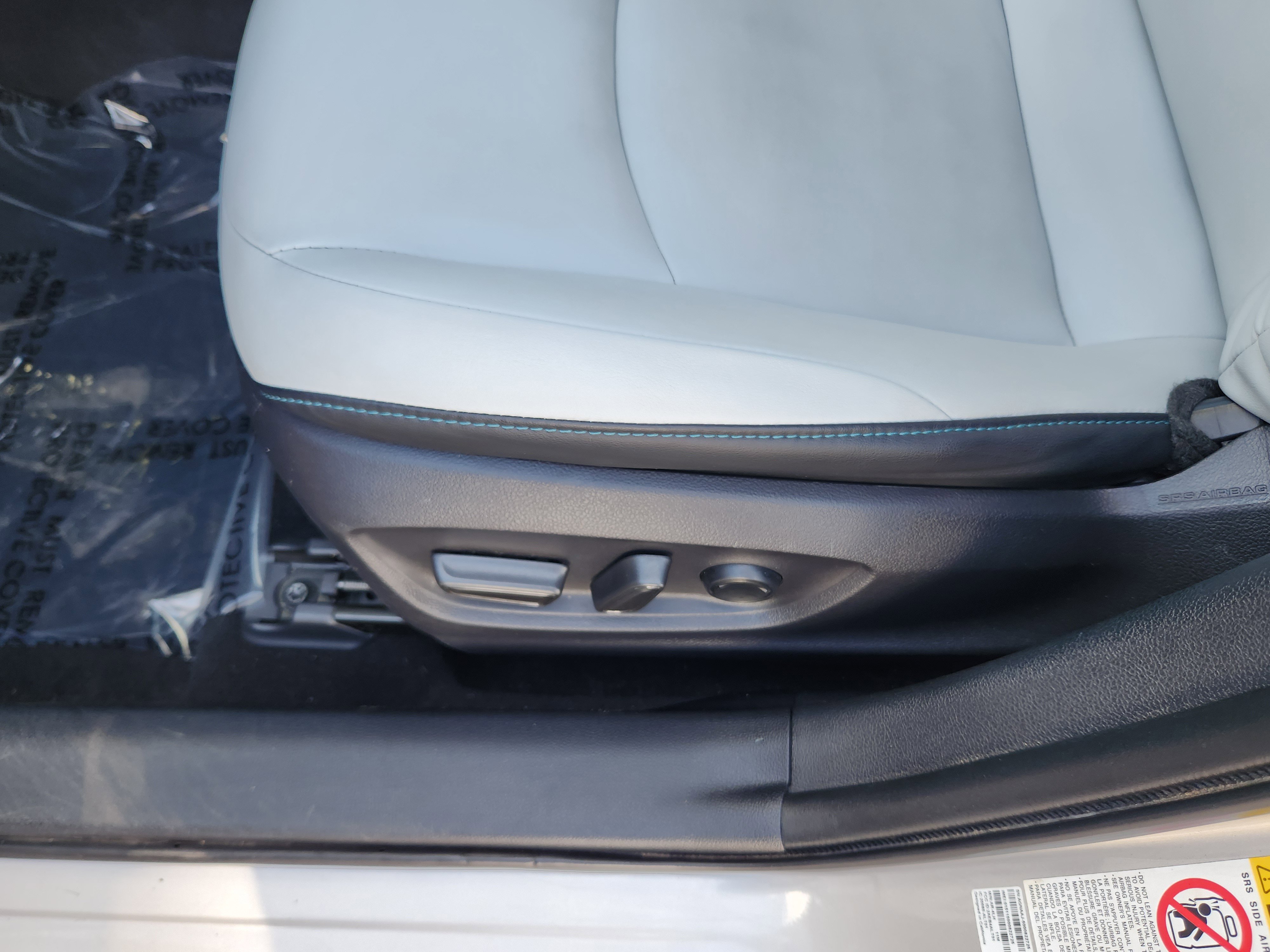 Used 2018 Toyota Prius Prime Premium image 14