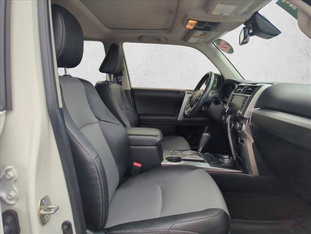 Used 2022 Toyota 4Runner SR5 Premium w/ Moonroof Package AWD/4WD image 23