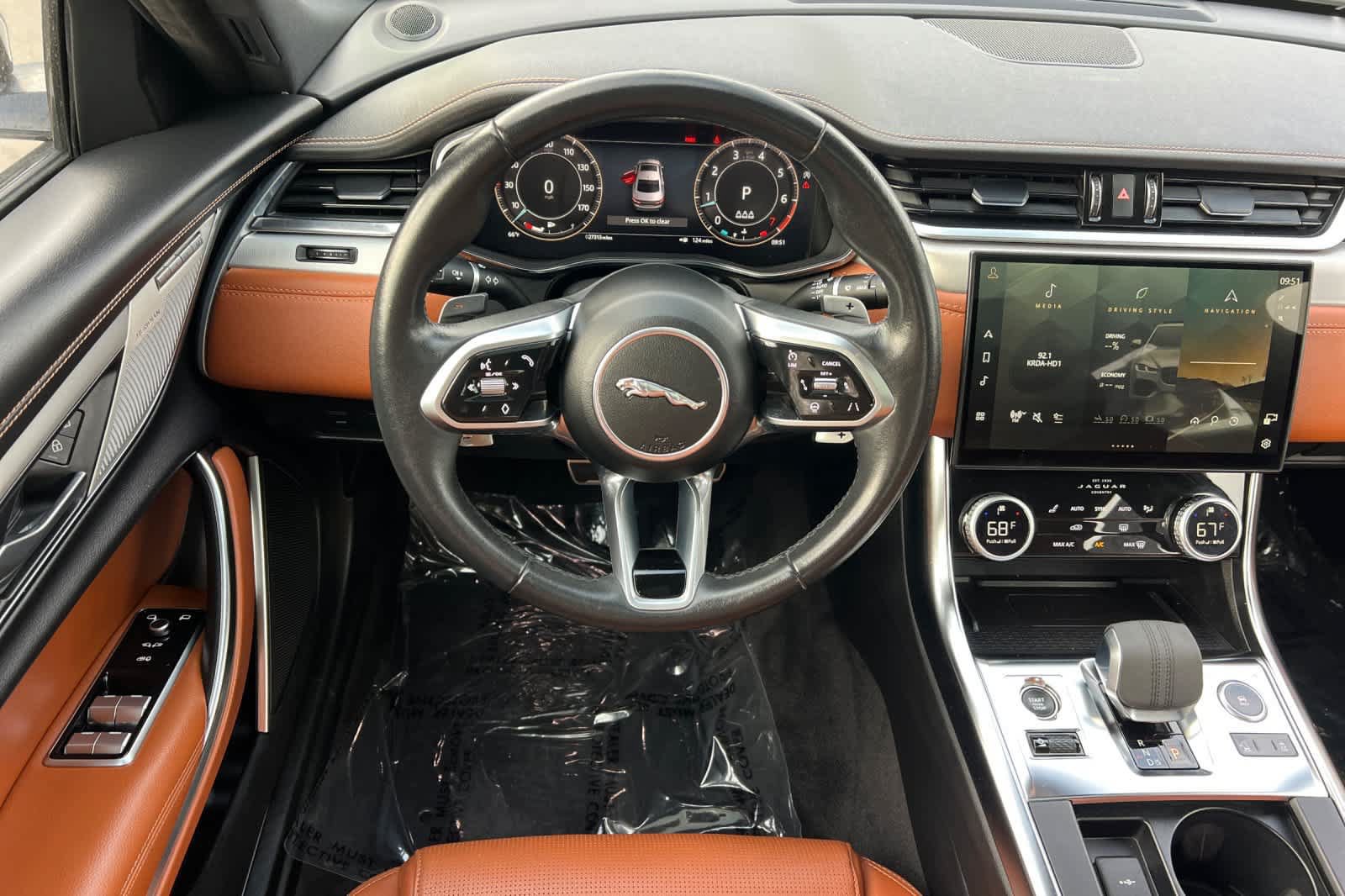 Used 2024 Jaguar XF R-Dynamic SE AWD/4WD image 15