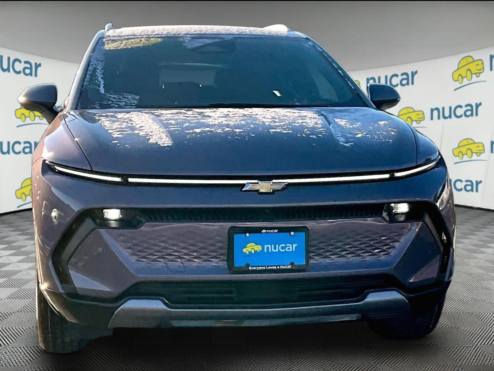 Used 2025 Chevrolet Equinox EV LT w/ Convenience Package FWD image 3