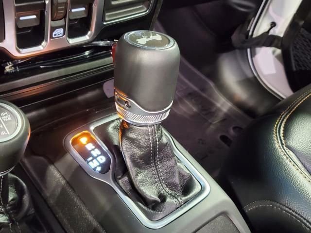 Used 2024 Jeep Wrangler Unlimited Sahara image 30