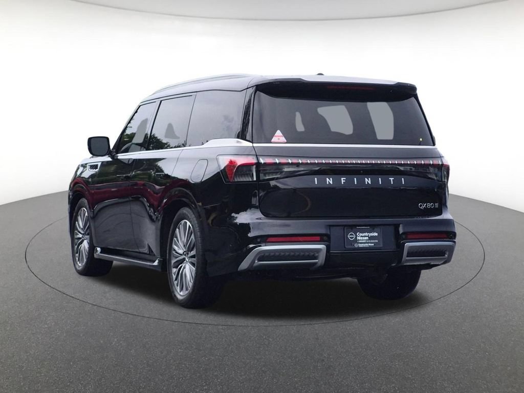 Used 2025 INFINITI QX80 Sensory AWD/4WD image 7