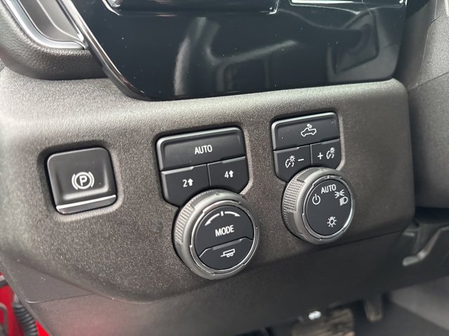 Used 2024 Chevrolet Silverado 1500 LT image 11