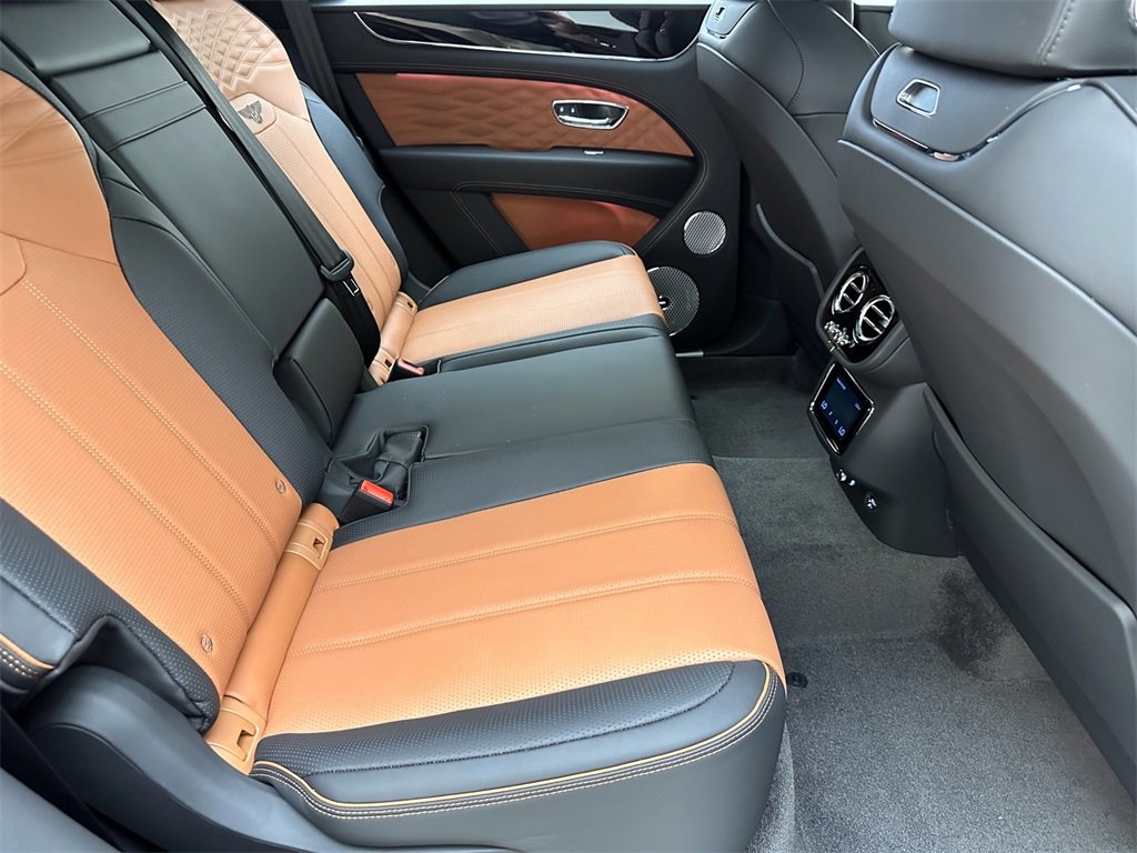 New 2024 Bentley Bentayga image 28