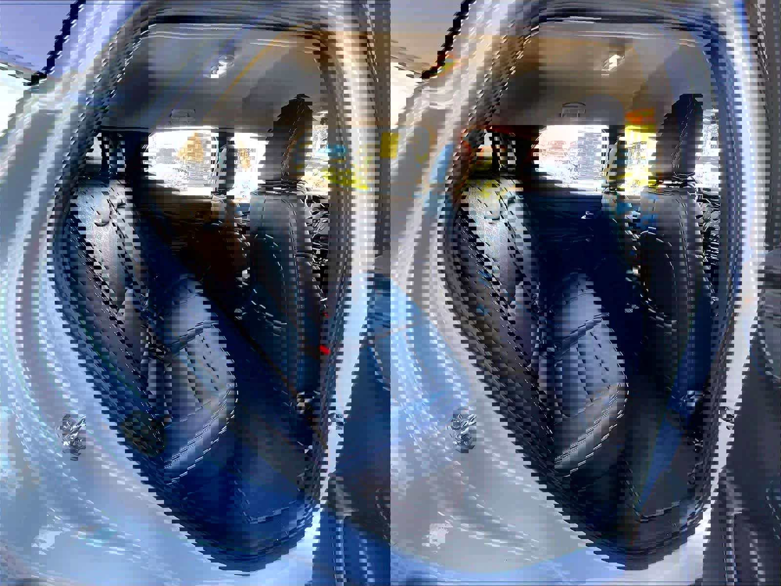 Certified 2023 Chevrolet Bolt EUV LT w/ Convenience Package image 16