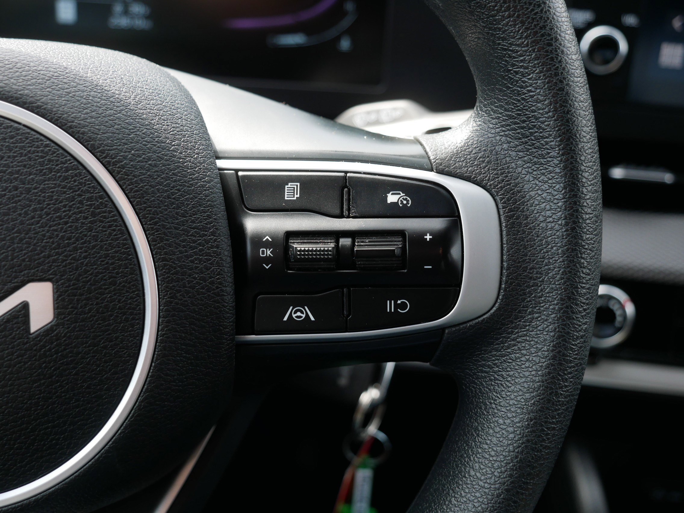 Certified 2024 Kia Sportage LX image 30