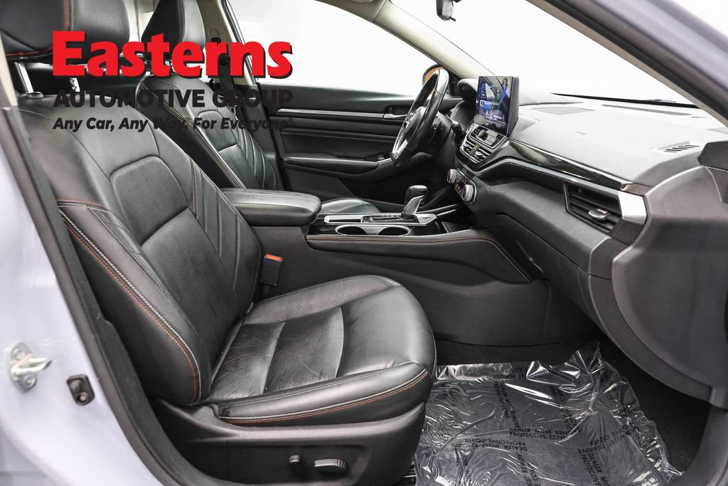 Used 2023 Nissan Altima 2.5 SR w/ SR Premium Package FWD image 24