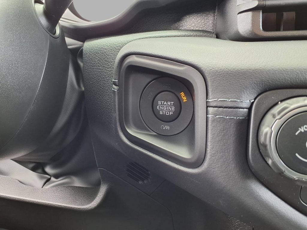 New 2026 Jeep Gladiator Sport AWD/4WD image 8