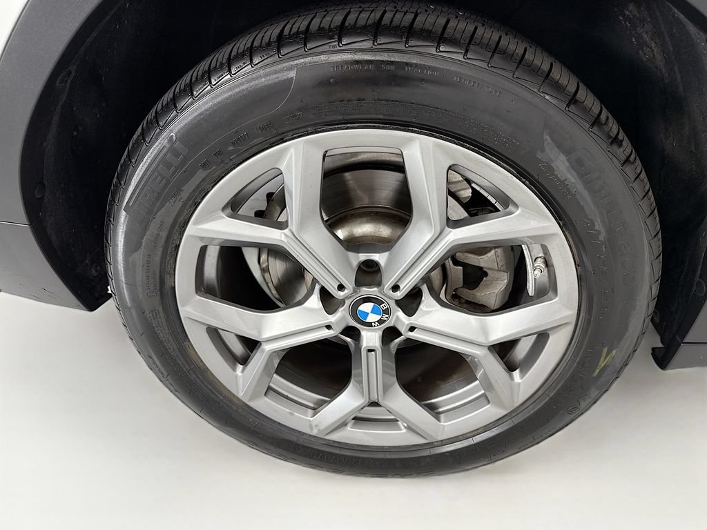 Used 2024 BMW X4 xDrive30i w/ Premium Package AWD/4WD image 32