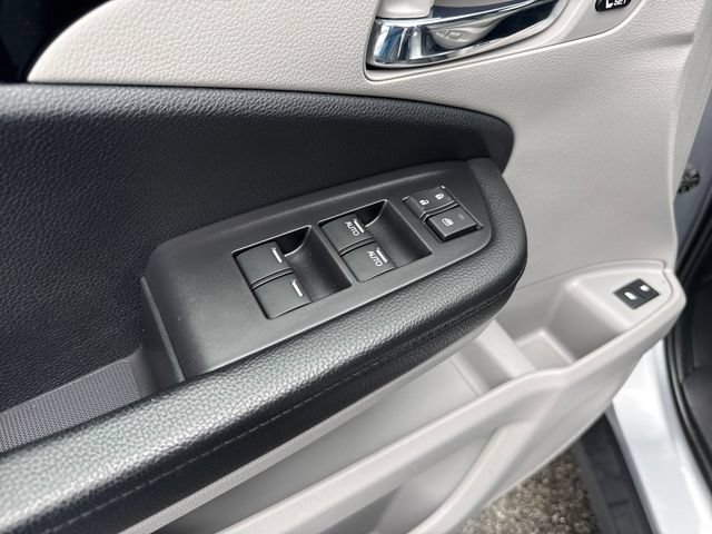 Used 2019 Honda Pilot Touring image 10
