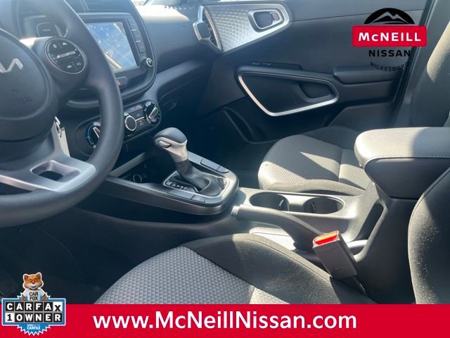 Used 2023 Kia Soul LX image 29