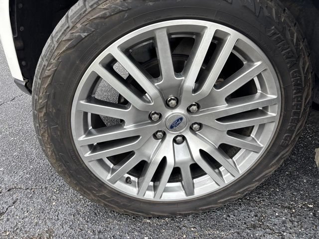 Used 2024 Ford Expedition Max Limited AWD/4WD image 5
