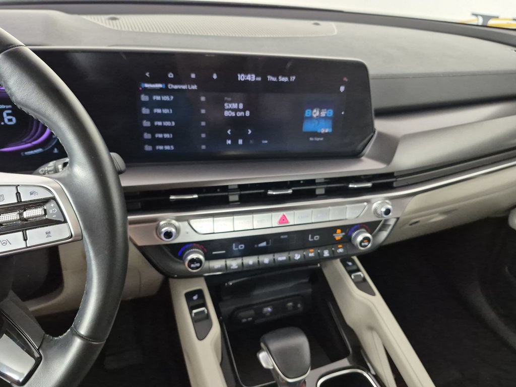 Used 2025 Kia Telluride S FWD image 23