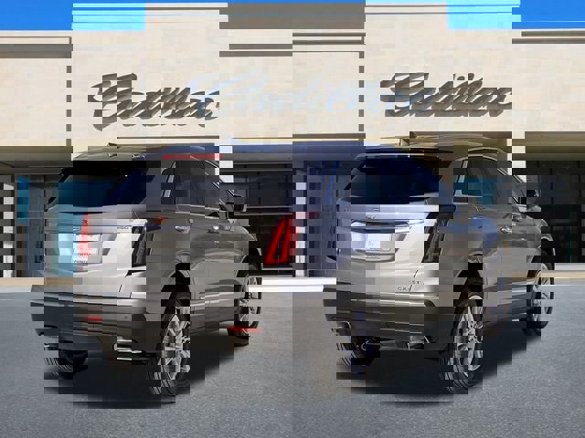 New 2026 Cadillac XT5 Luxury image 3
