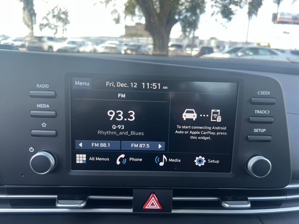 Used 2026 Hyundai Elantra SE image 11