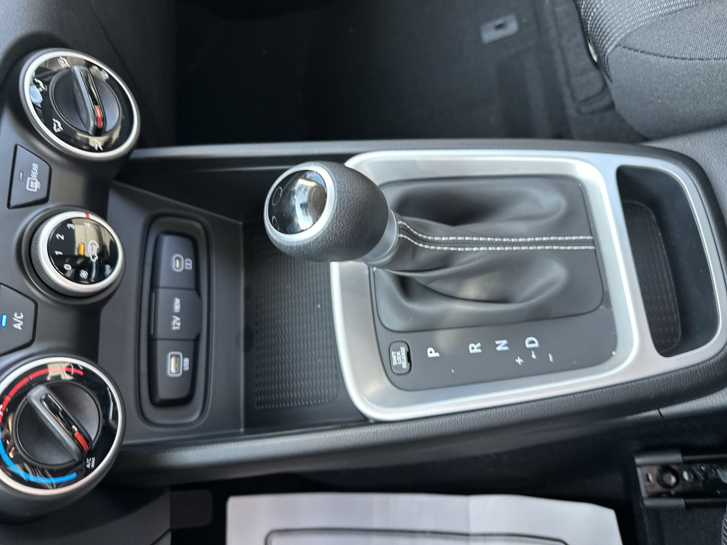 New 2026 Hyundai Venue SE FWD image 20