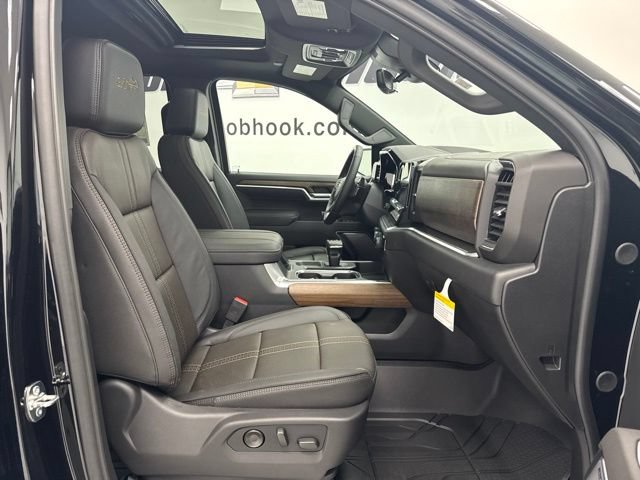 New 2026 Chevrolet Silverado 1500 High Country w/ Technology Package AWD/4WD image 36