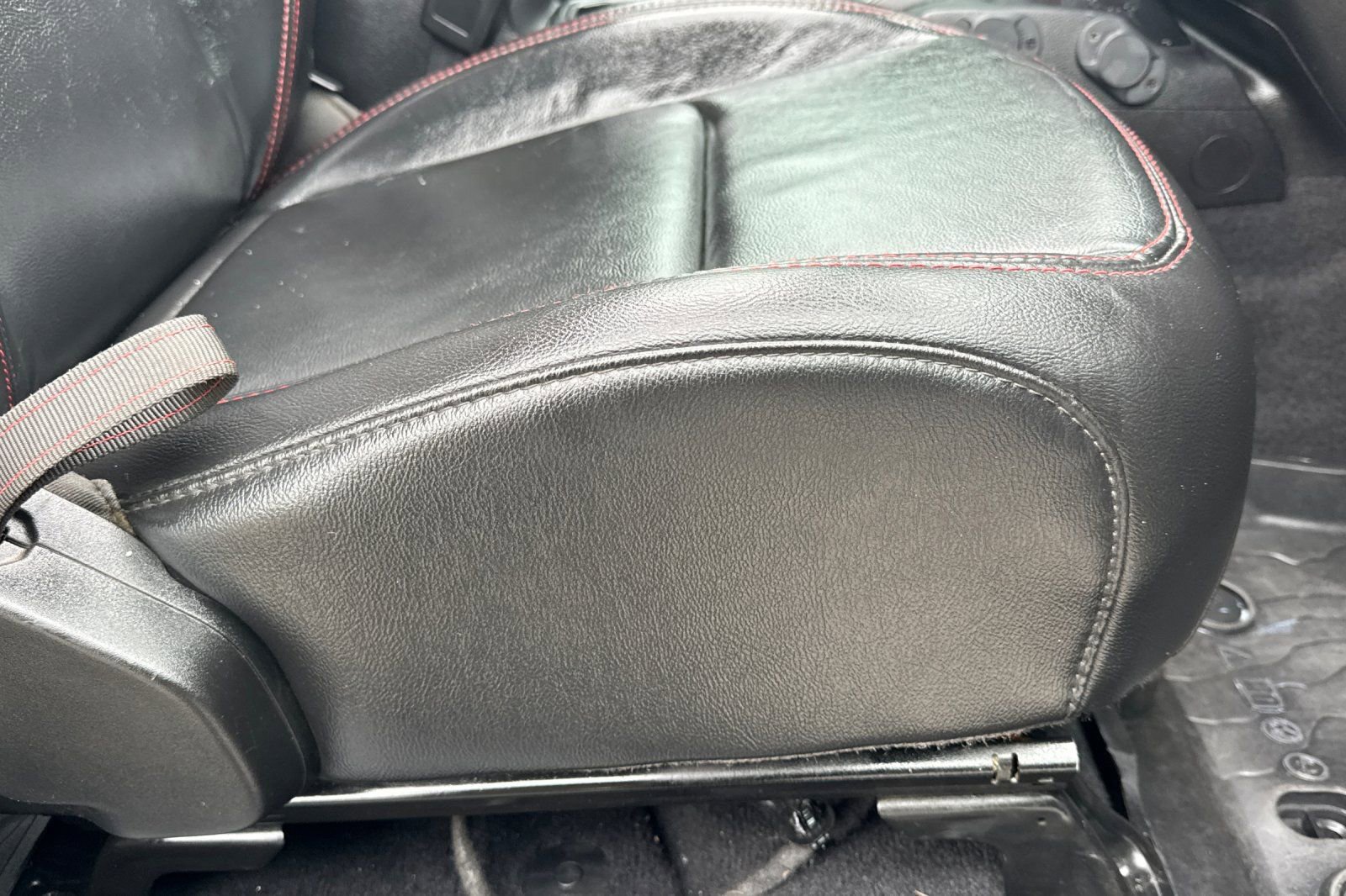 Used 2019 Jeep Wrangler Unlimited Rubicon w/ Steel Bumper Group image 22