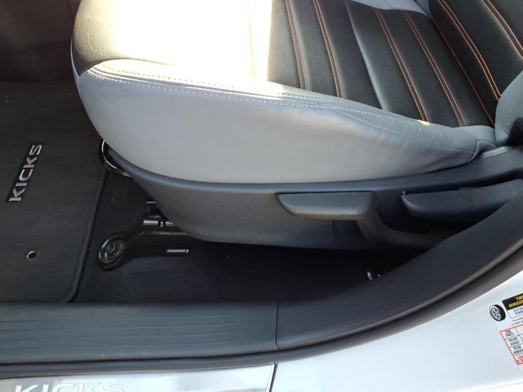 Certified 2024 Nissan Kicks SR w/ SR Premium Package FWD image 5