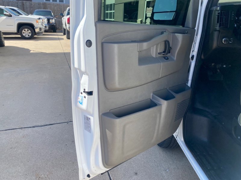 Used 2020 Chevrolet Express 2500 w/ Safety Package image 9