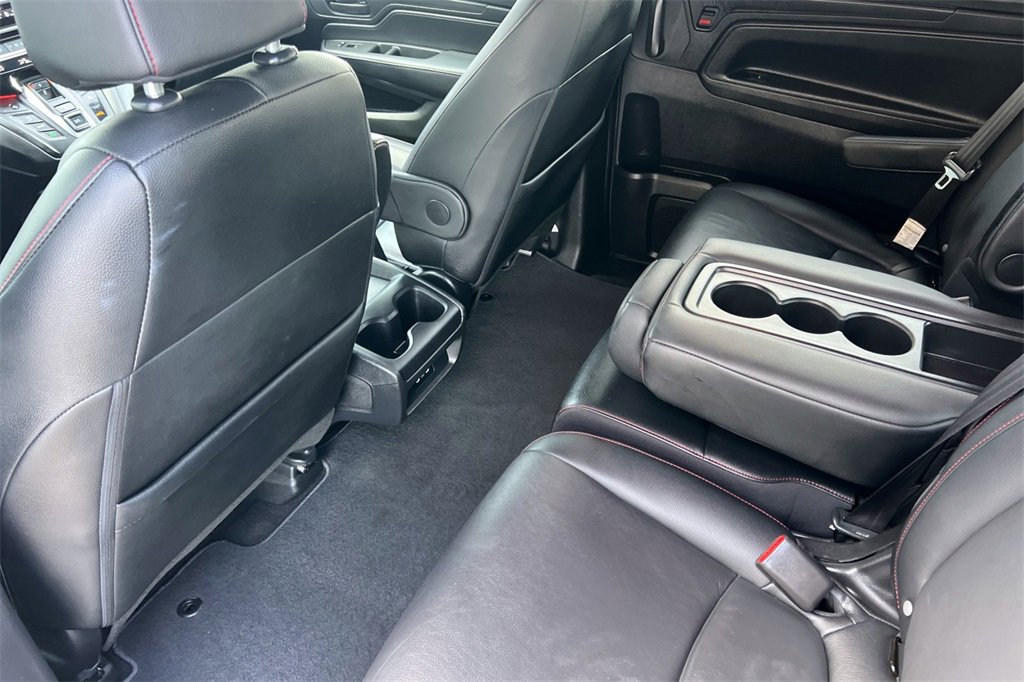 Used 2025 Honda Odyssey Sport-L image 14