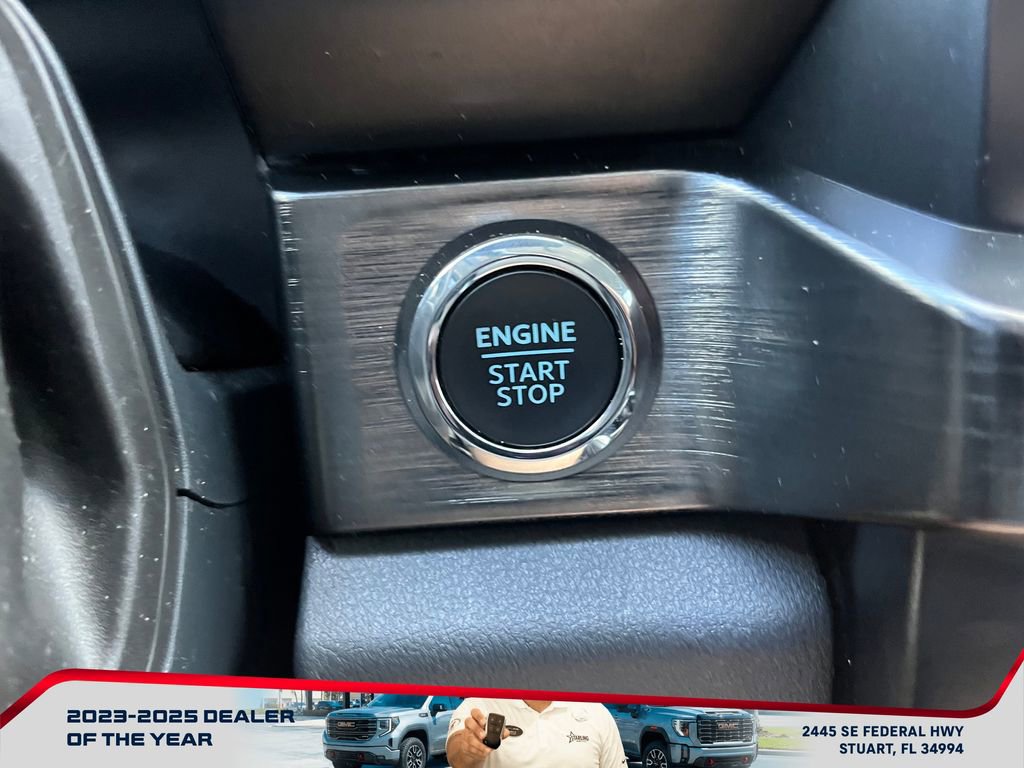 Used 2024 Ford F350 Lariat w/ Black Appearance Package image 22