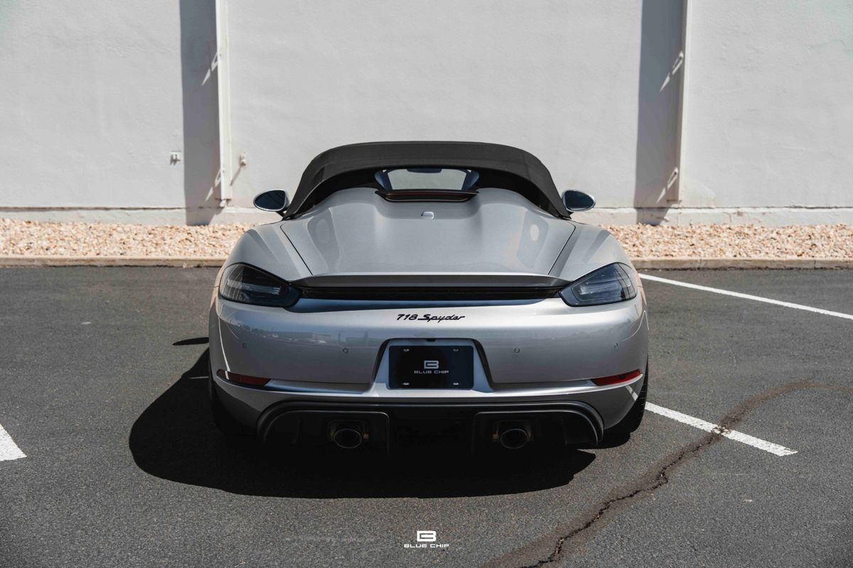 Used 2021 Porsche 718 Boxster Spyder RWD image 18