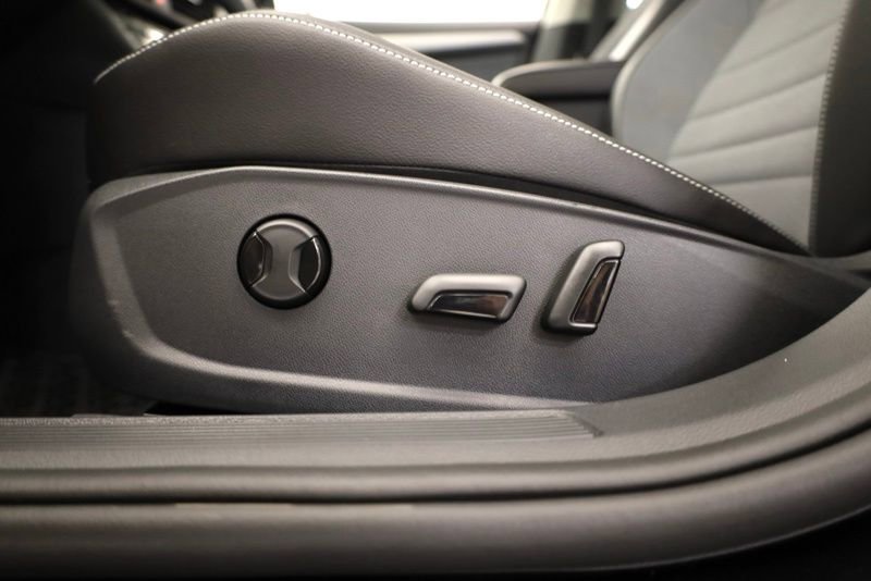 New 2026 Volkswagen Jetta SE image 11