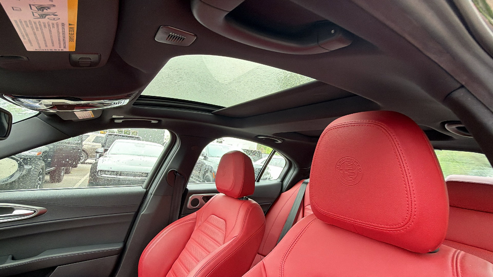 Used 2024 Alfa Romeo Giulia Ti w/ Performance Driving Package AWD/4WD image 18