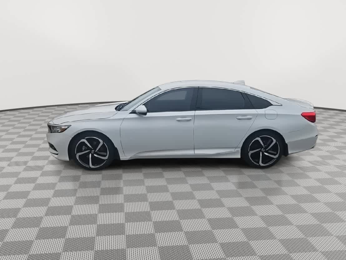 Used 2018 Honda Accord Sport image 5