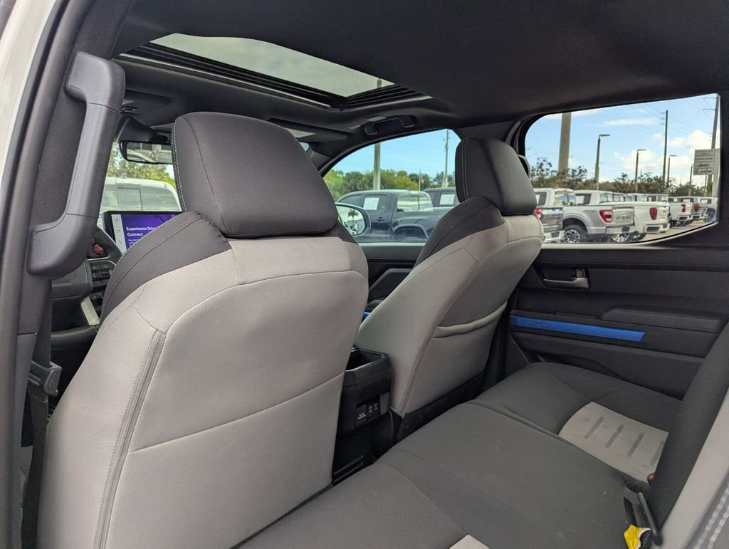 Used 2024 Toyota Tacoma TRD Sport w/ TRD Sport Upgrade Package image 18