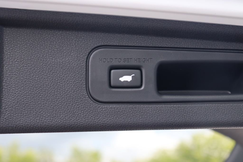 Used 2026 Honda Odyssey Touring image 13