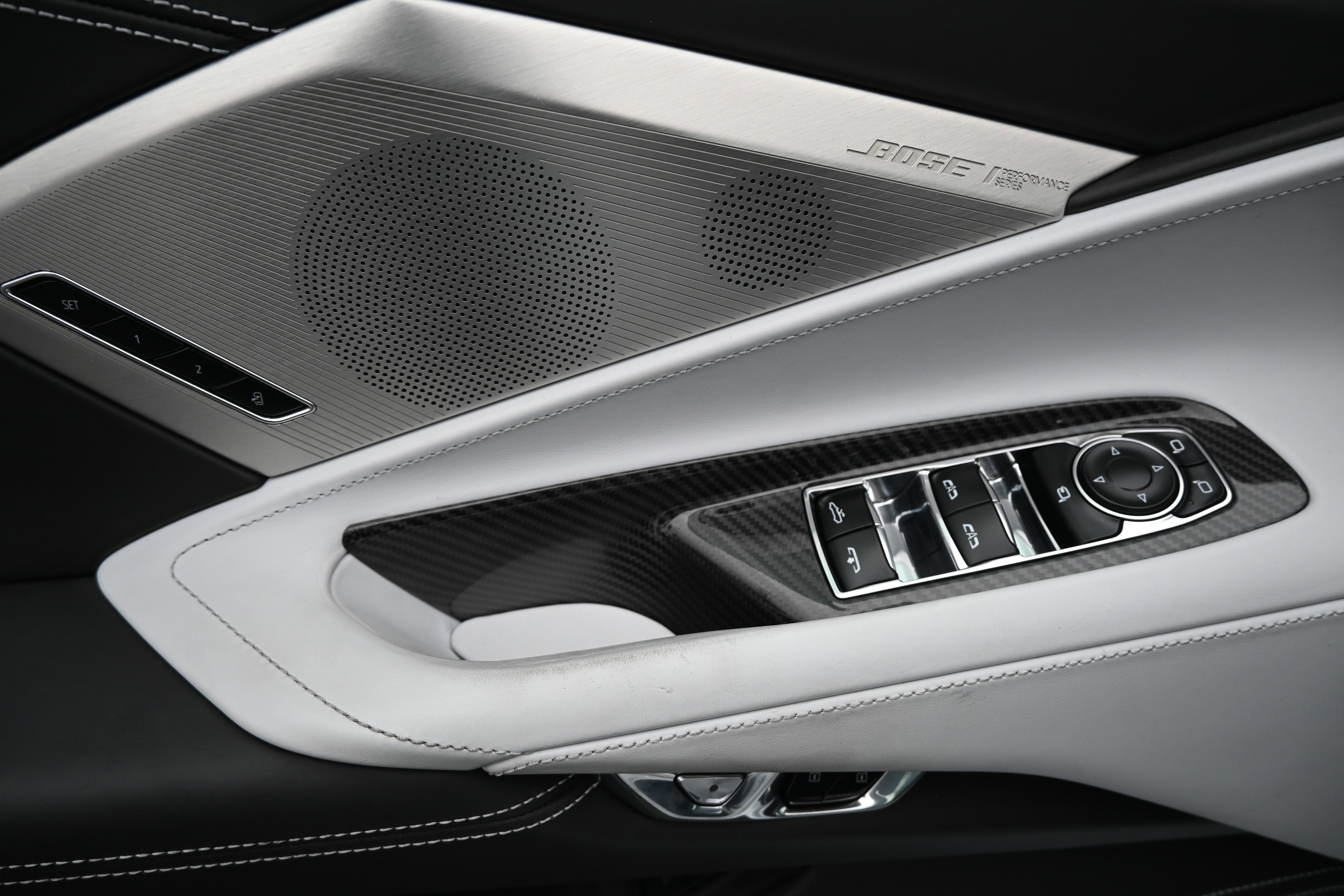 Used 2021 Chevrolet Corvette Stingray Premium Conv w/ Z51 Performance Package image 19