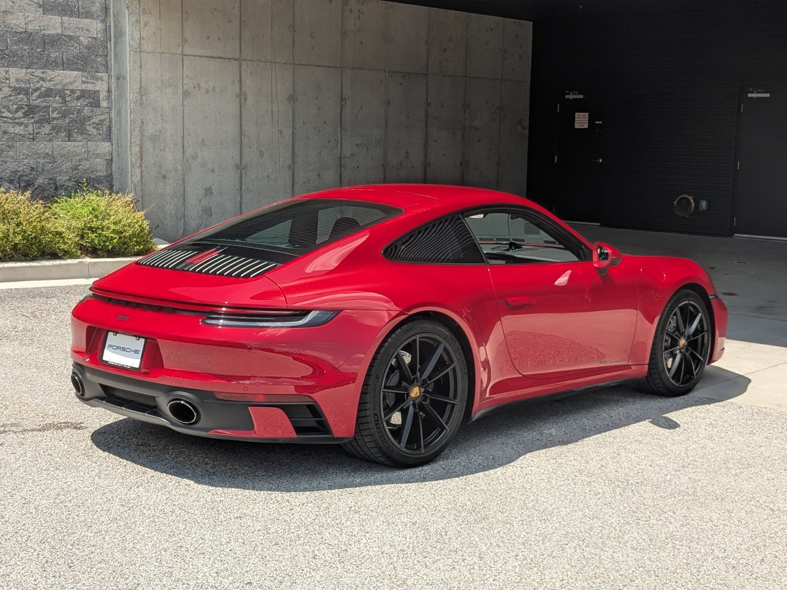 Used 2020 Porsche 911 Carrera 4 AWD/4WD image 9