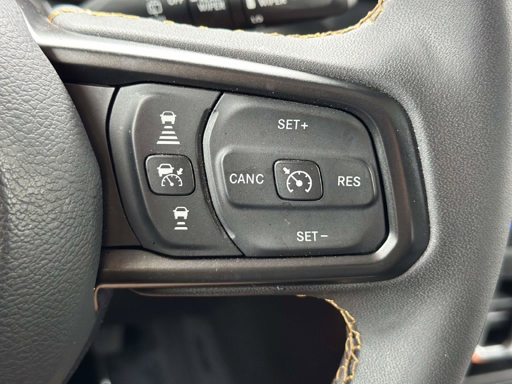 Used 2024 Jeep Wrangler Unlimited w/ Convenience Group AWD/4WD image 23