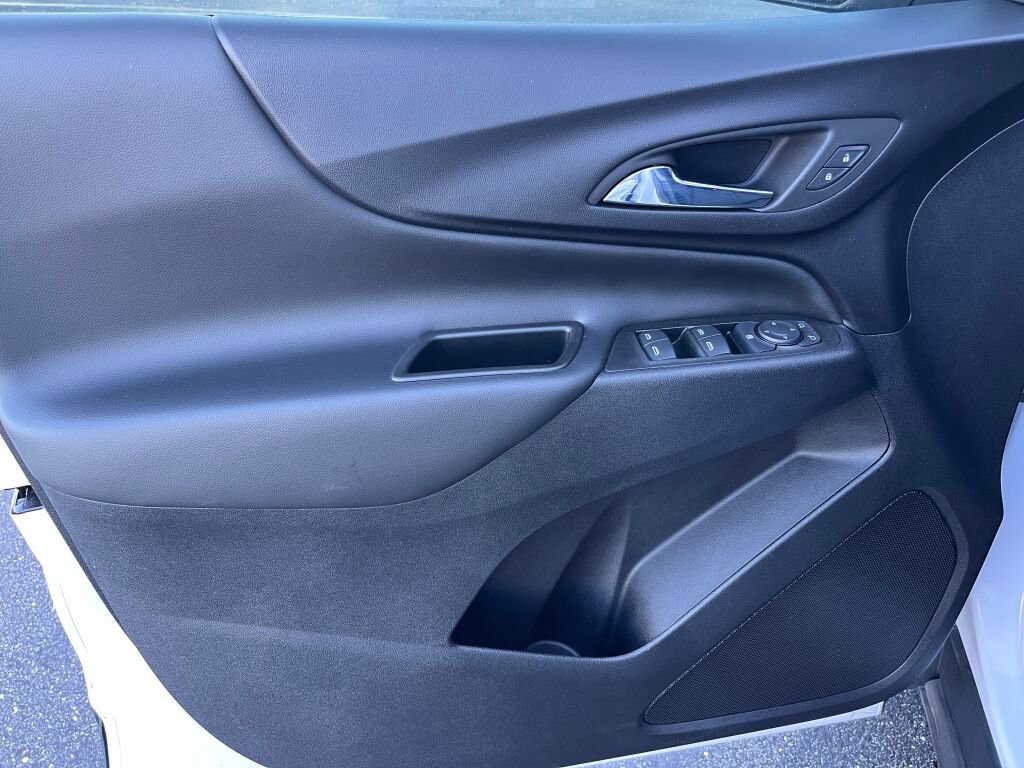 Used 2022 Chevrolet Equinox LT image 11