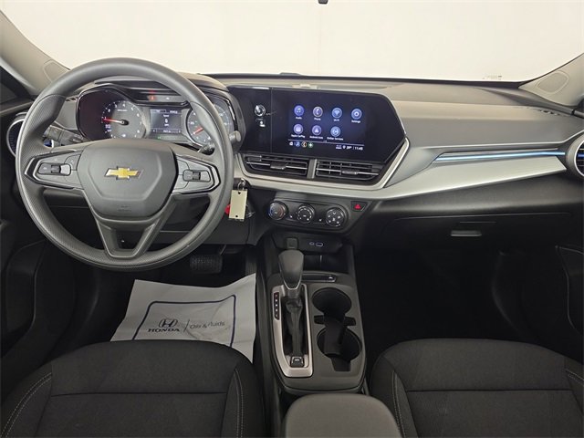 Used 2026 Chevrolet Trax LS w/ LS Convenience Package image 16