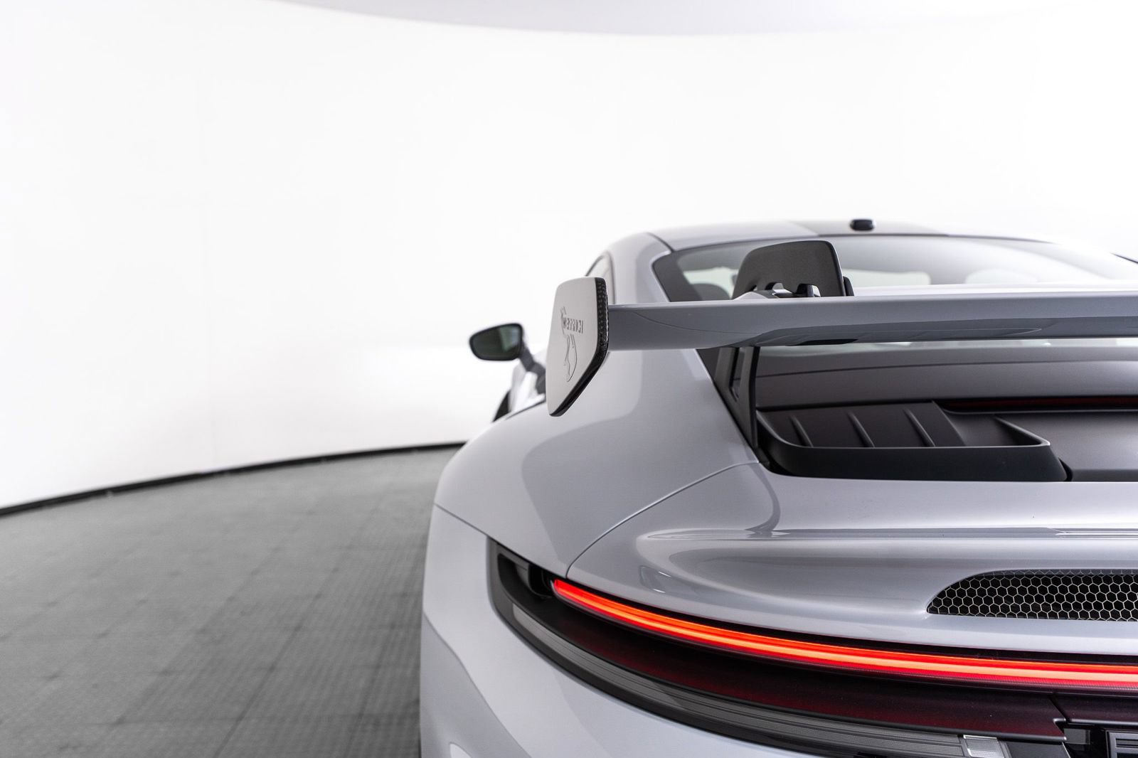 Used 2025 Porsche 911 GT3 RWD image 52