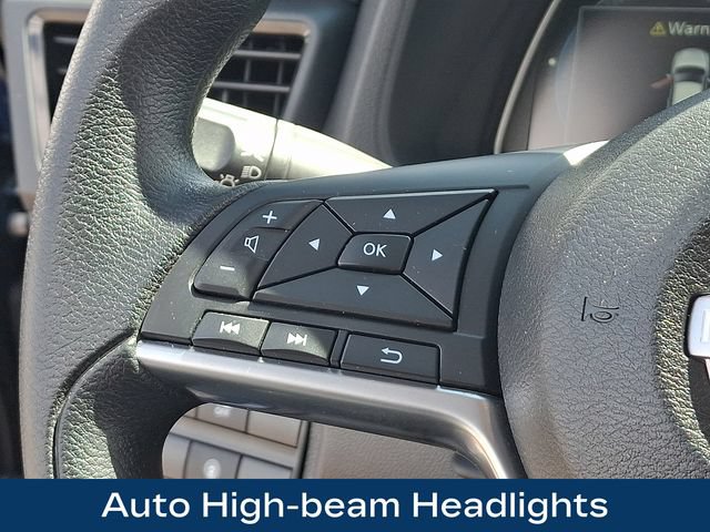 Used 2025 Nissan Leaf S FWD image 7